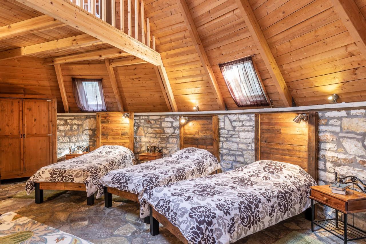Vila Theasis-Igloo Pramanta Exteriér fotografie