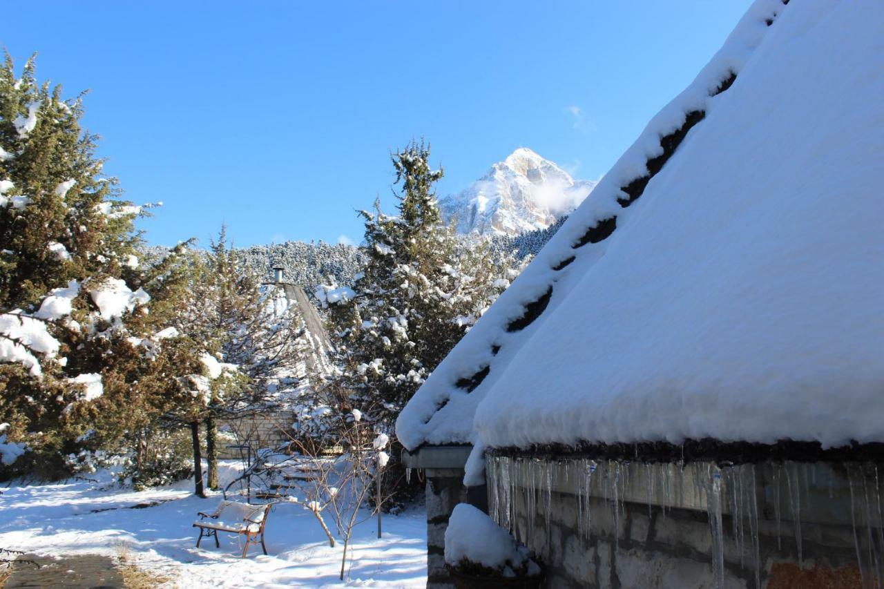 Vila Theasis-Igloo Pramanta Exteriér fotografie